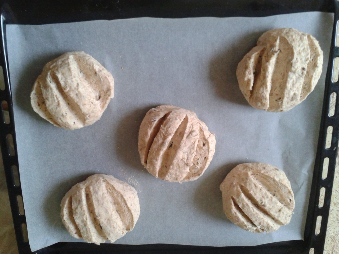 sokmagvas barna kenyér